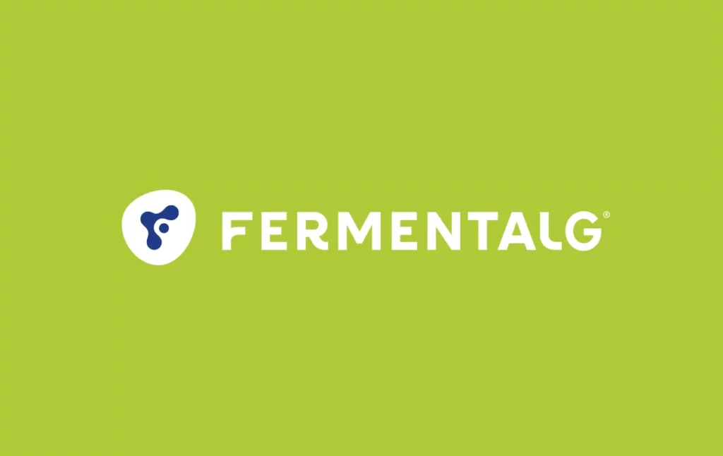Logotype Fermentalg - Logo blanc sur fond vert